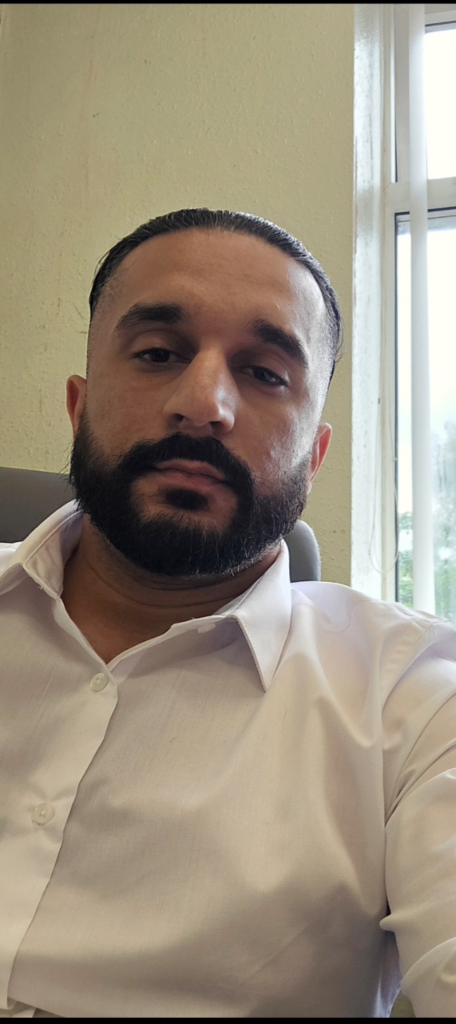 Raja Khan